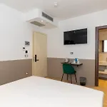 Lh Hotels