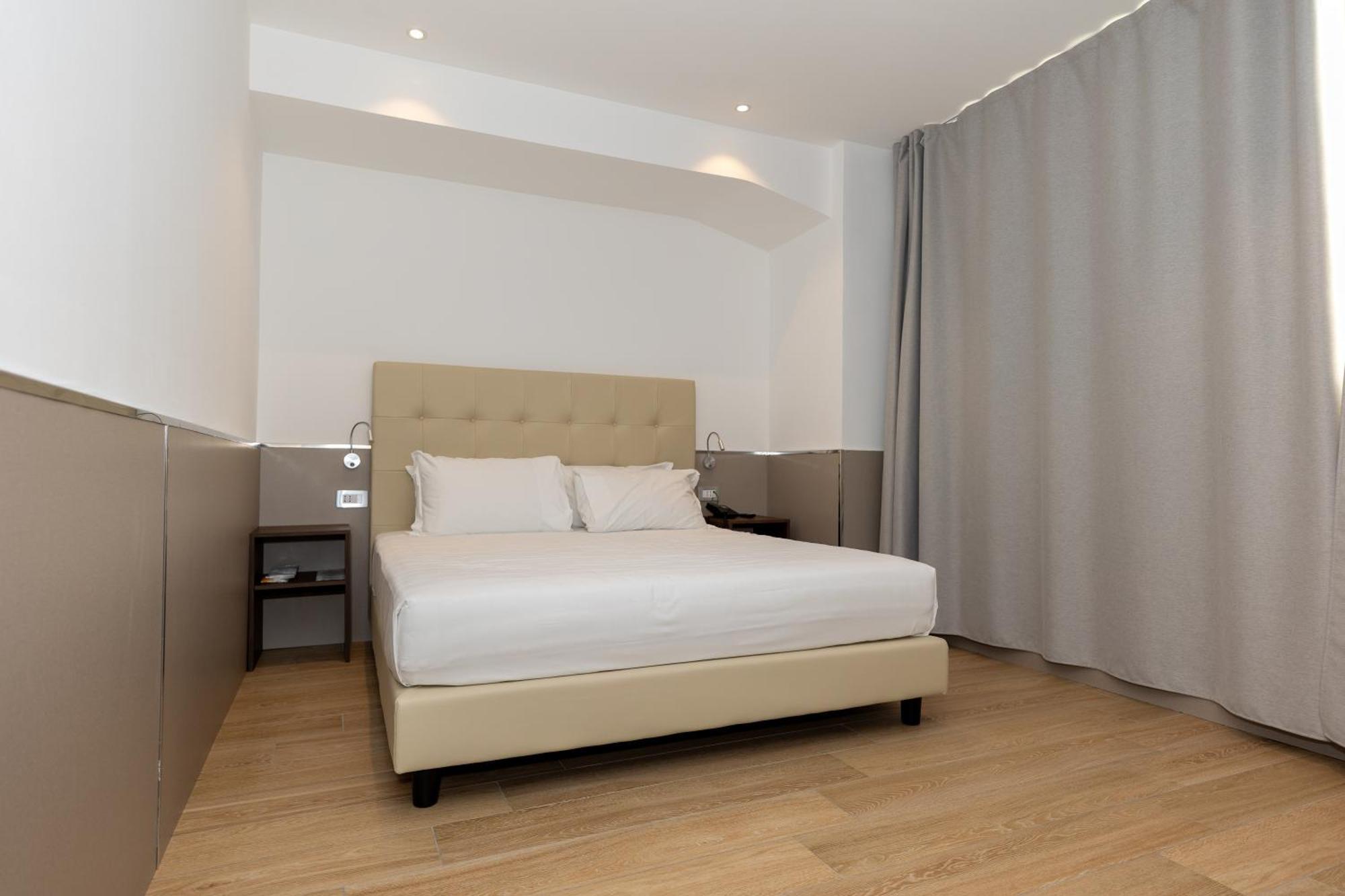 Lh 4* Milano